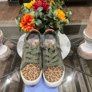 Jellypop Leopard Print Sneakers with Green Laces
